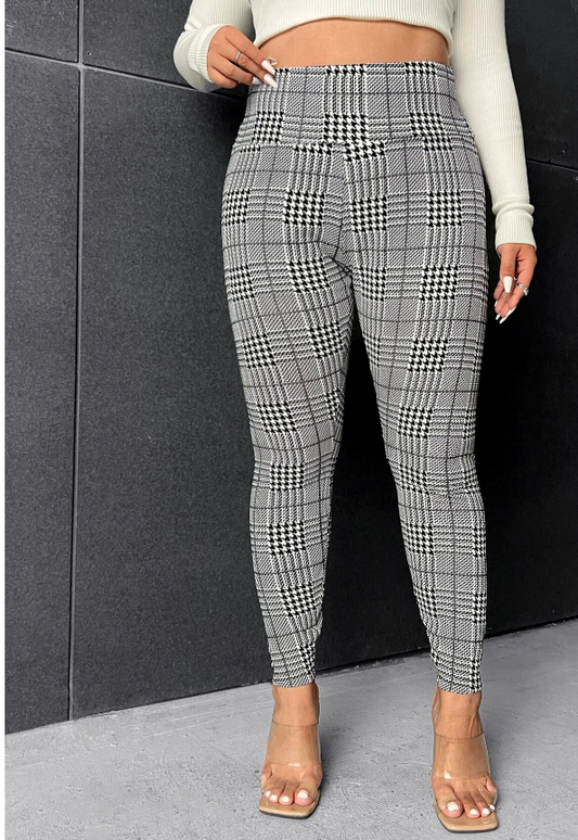 Curvy Glen Plaid Leggings